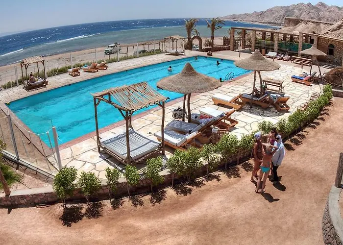 Canyon Estate Kite & Dive